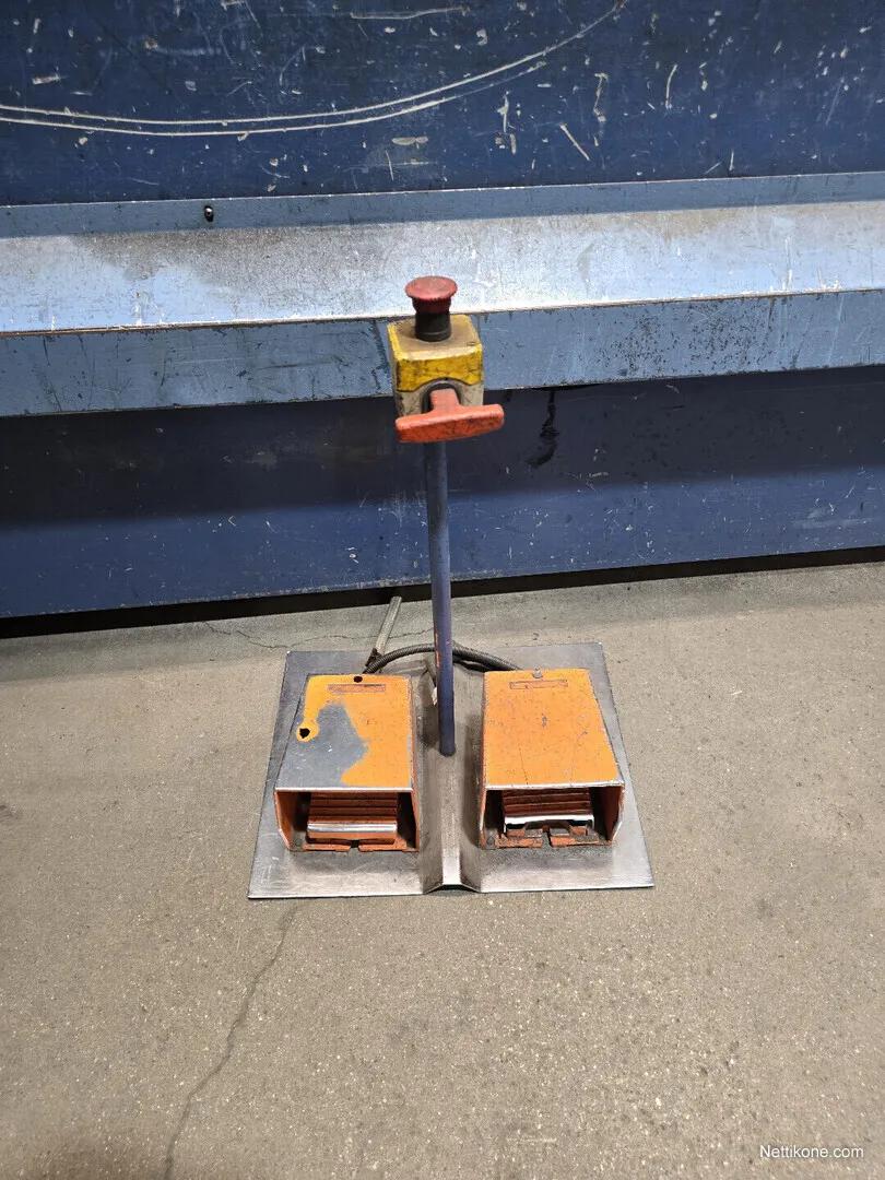 Used CR Electronic G-100-31 I Press Brake
