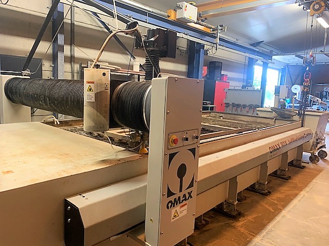 Usado OMAX 80X - Cortadora por chorro de agua