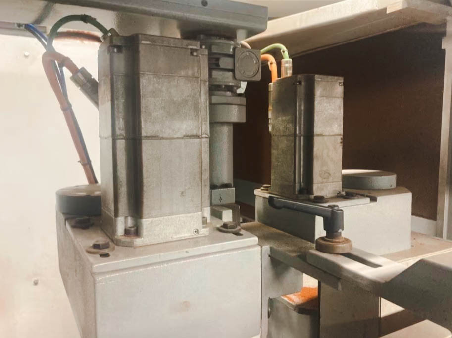 Gebruikt Colombo AM 50 I Angular Window Machining Center I 2009