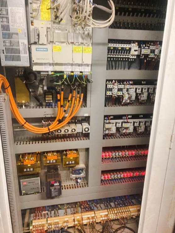 Used Colombo AM 50 - Angular Window Machining Center - 2009