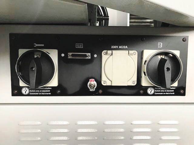 Gebruikt Mikron UM 600-HS I Verticaal bewerkingscentrum I 1997