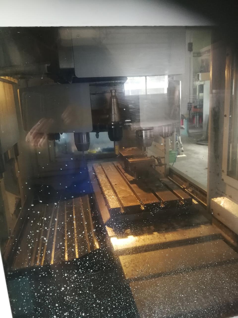 Used Microcut VMCF-760 I Vertical Machining Center I 2007