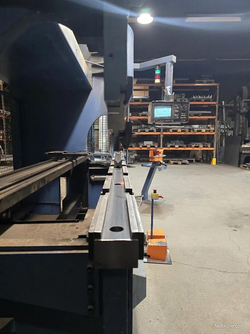 Used CR Electronic G-100-31 I Press Brake