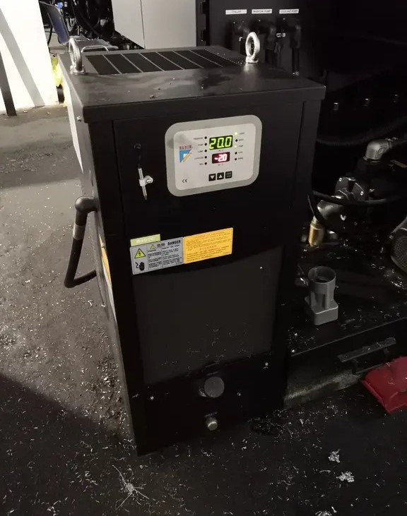 Used Hurco VMX30i I Vertical Machining Center