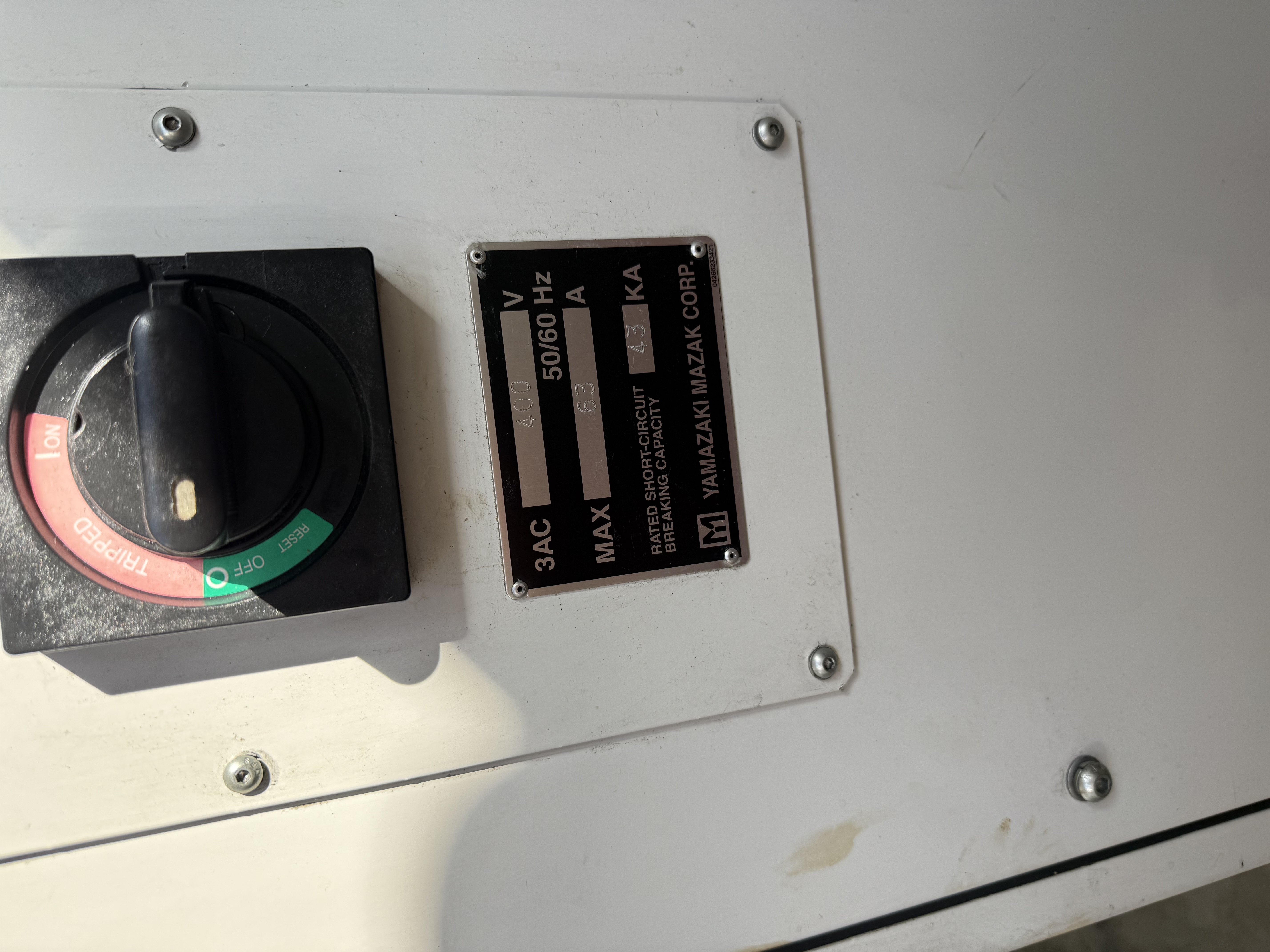 Used Mazak Nexus 510C I Vertical Machining Center I 2004