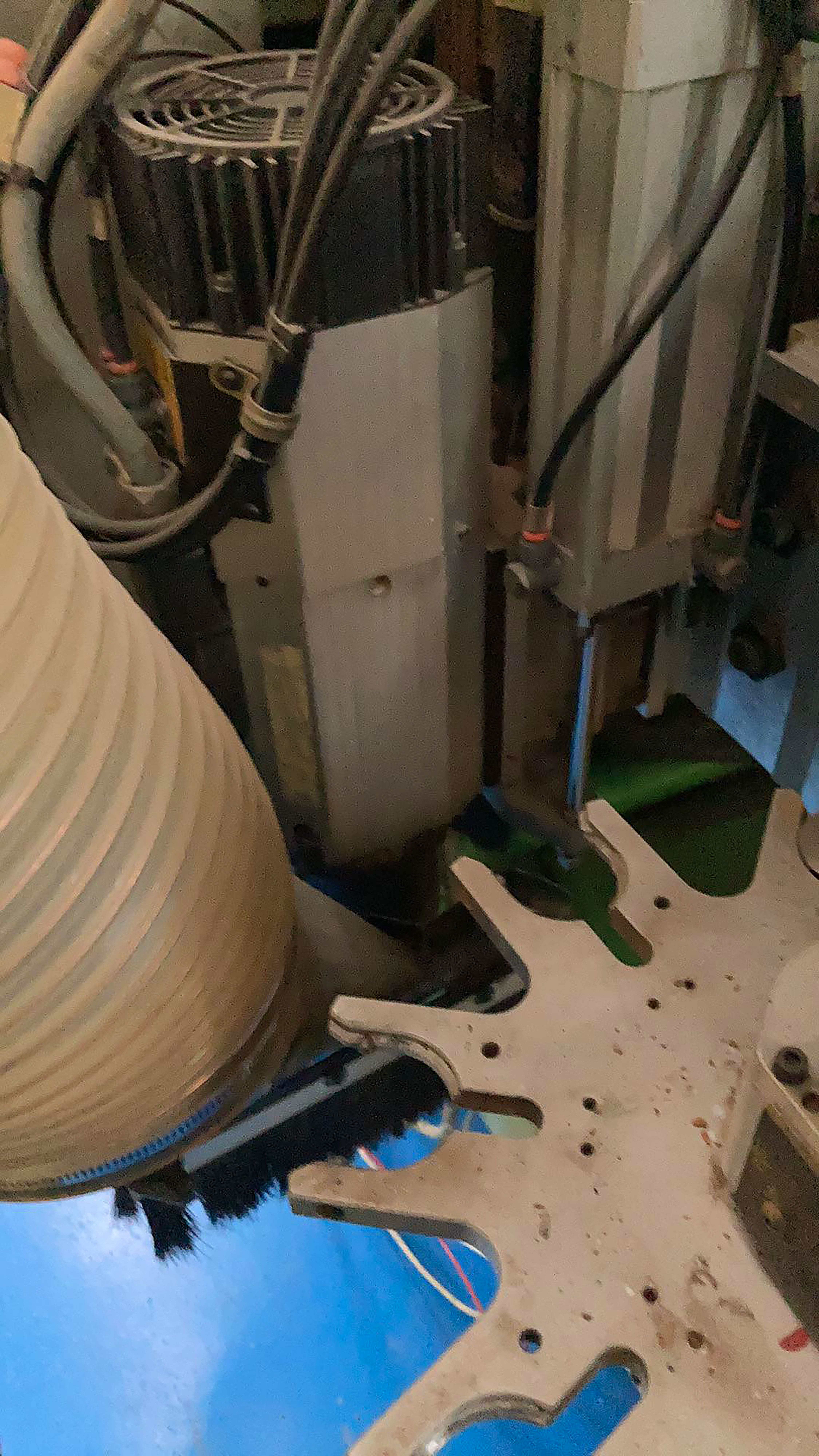 Usado Biesse Rover 27 - Centro de mecanizado CNC - 2001