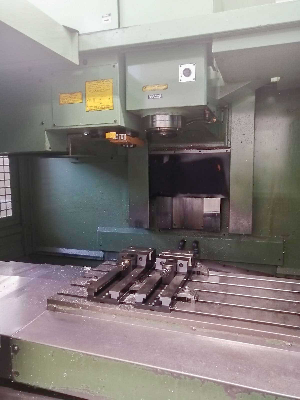 Used Matsuura MC-1000VG - Vertical Machining Centre - 1999