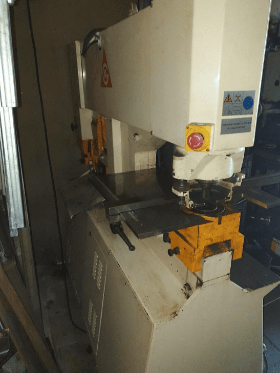 Gebruikt GEKA Hydracrop 55 AD - Ponsmachine - 2012