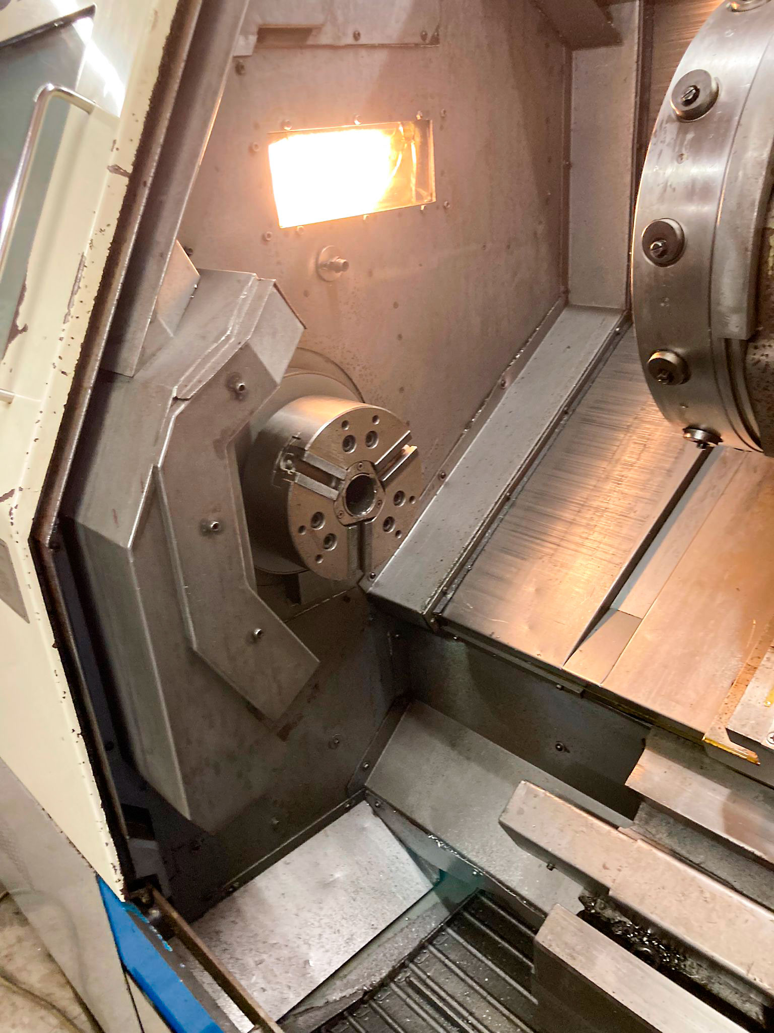 Used Okuma LB15 - CNC Lathe - 1995