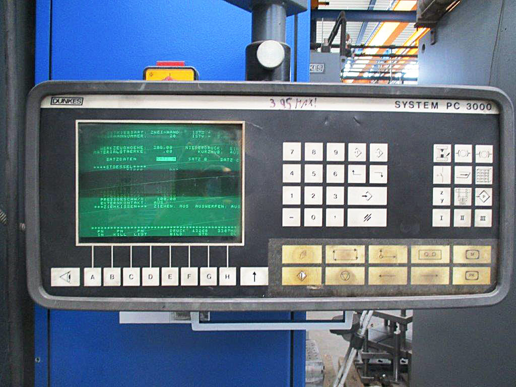 Gebruikt 1985 Dunkes HZS 63 - Hydraulische Pers
