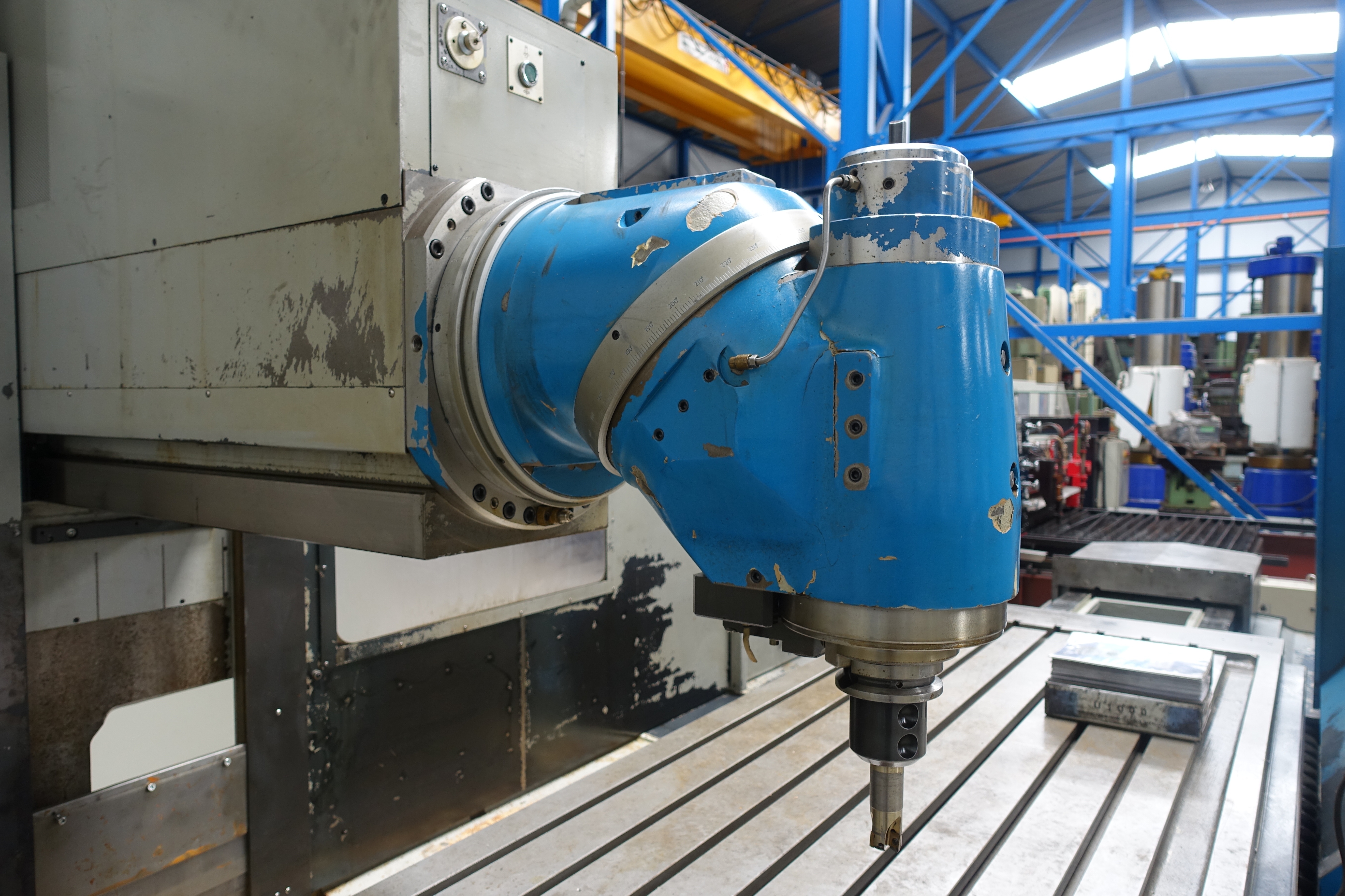 Usado KIHEUN U1000 - Fresadora de Cama