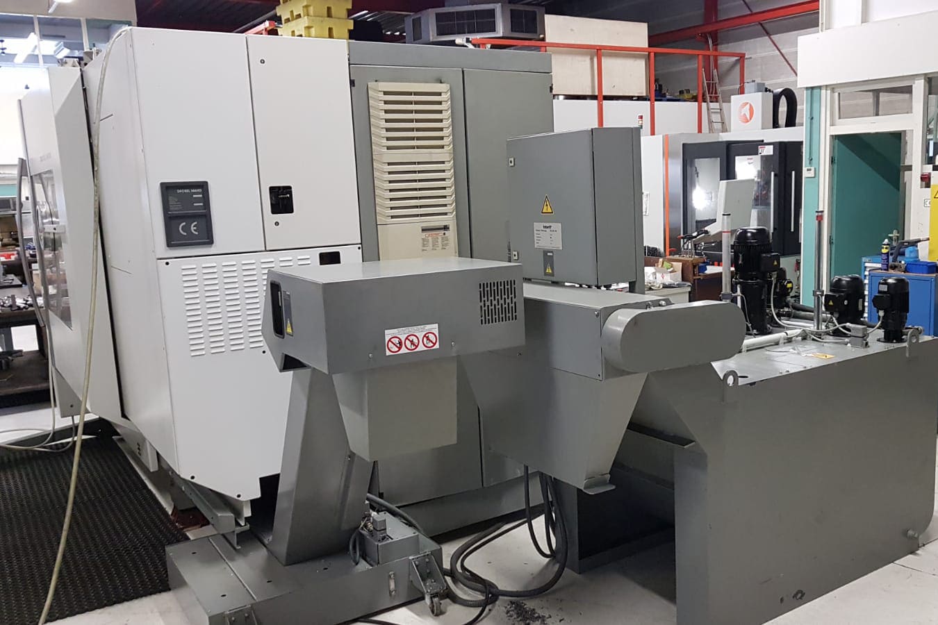 Usado 2001 DECKEL DMC 60 U HI-DYN