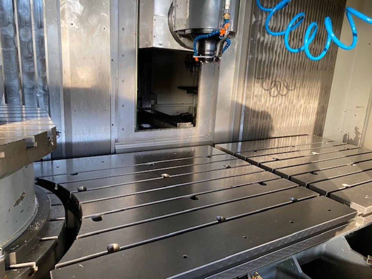 Used AXA VHC3-XTS I Vertical Machining Center I 2014