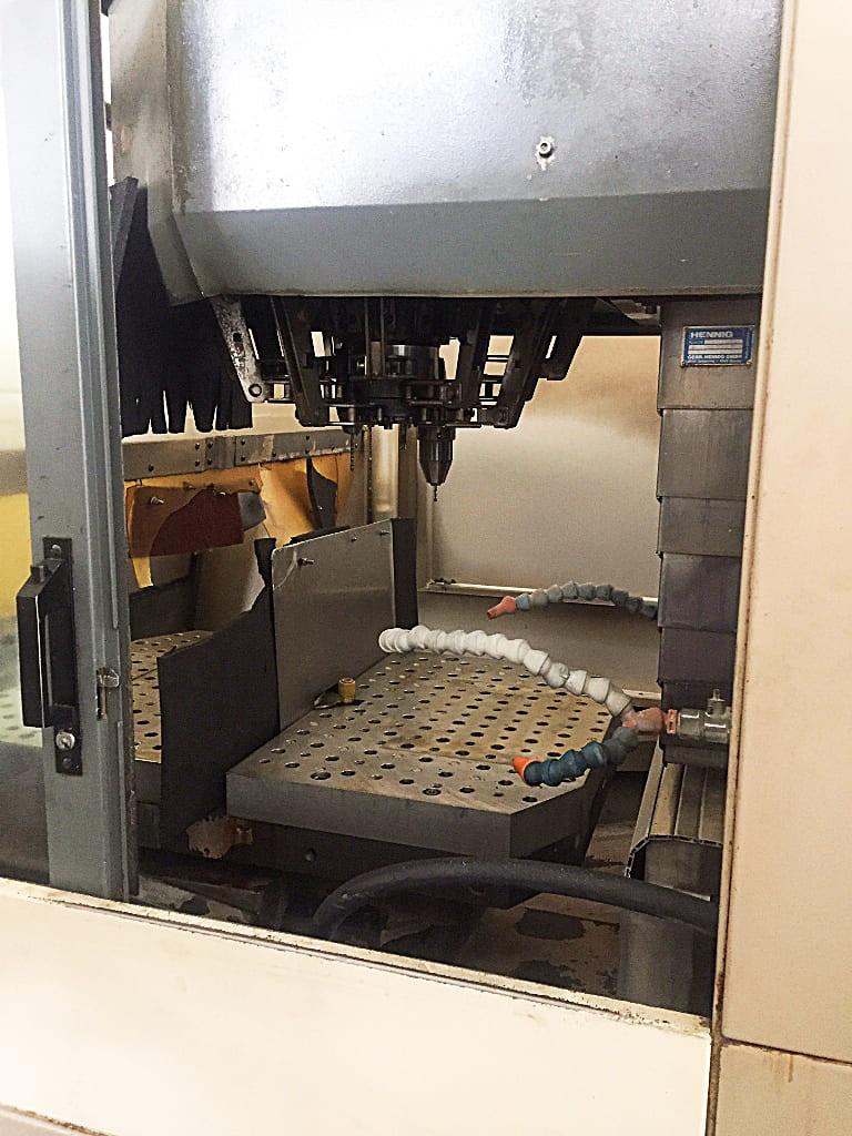 Gebruikt Chiron FZ12W - CNC Verticaal bewerkingscentrum - 1990