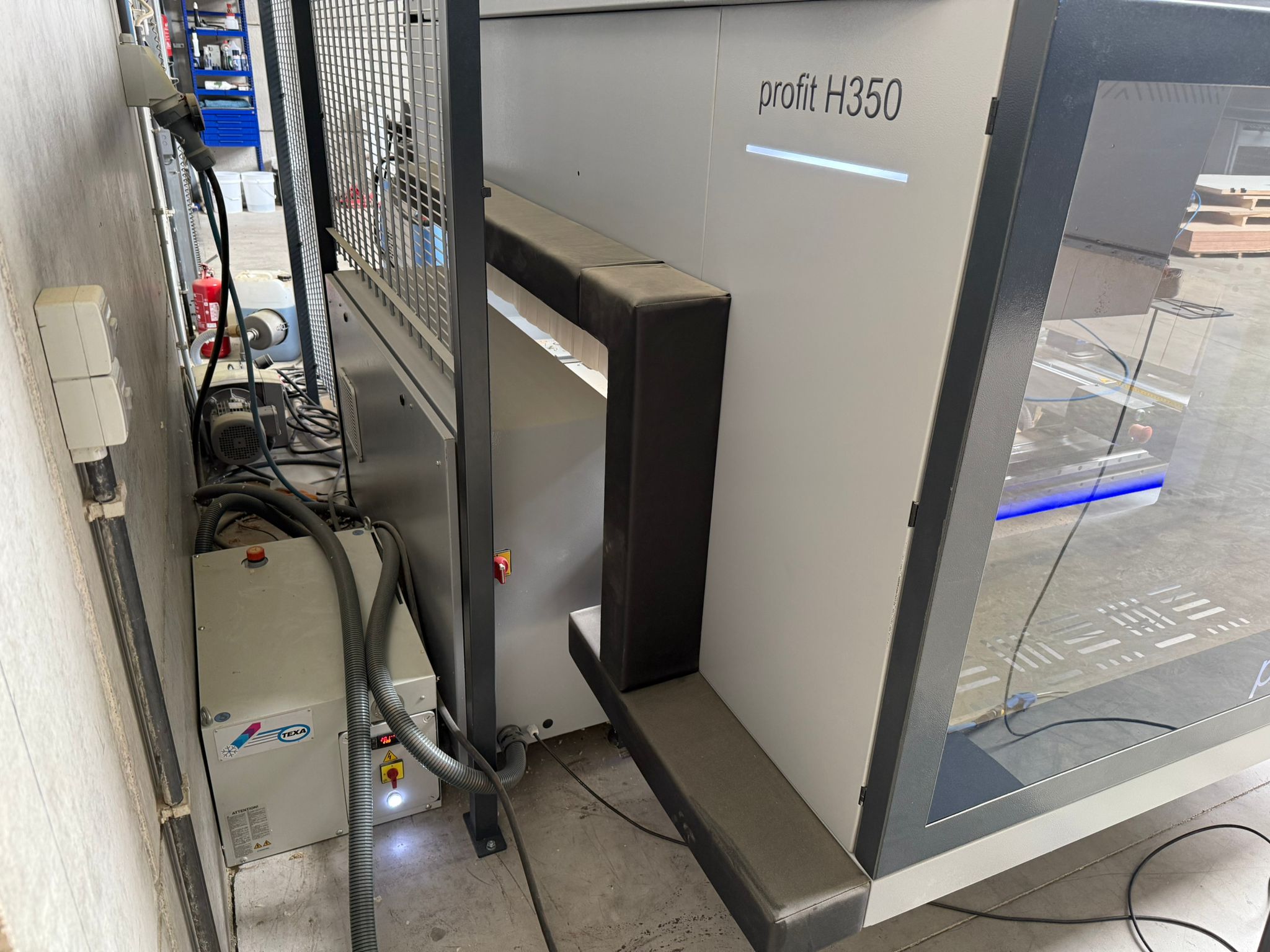 Used Format 4 Profit H350R 16.50 I CNC Machining Center I 2021