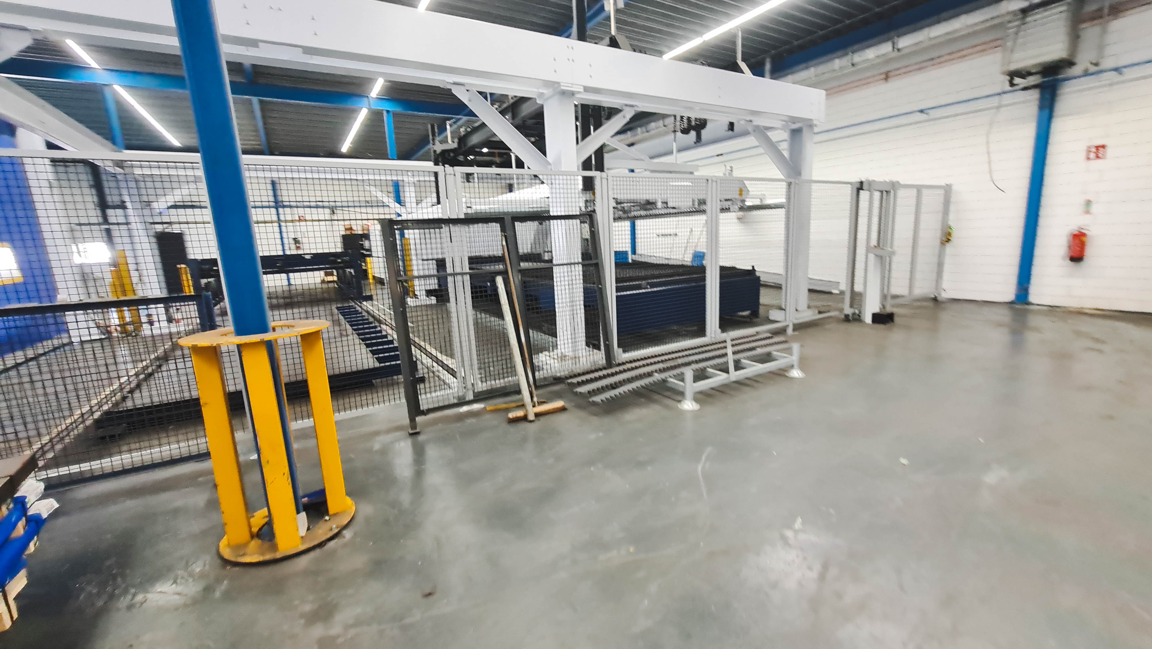 Usado Corte por láser Trumpf Trumatic L3030 I 2001