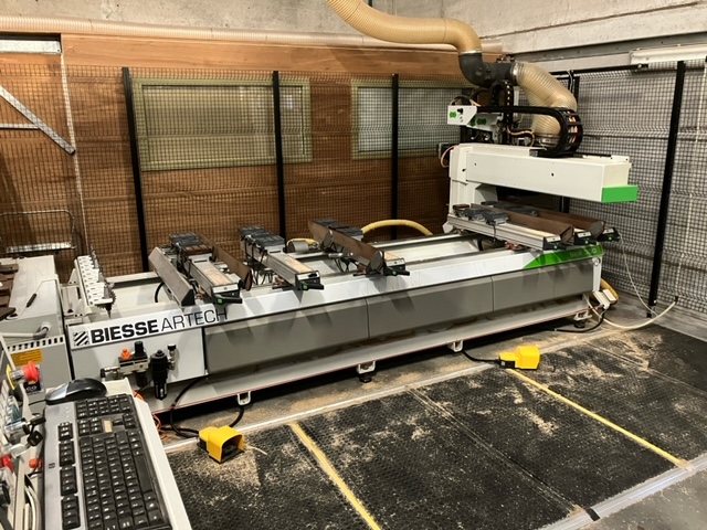 Usado Biesse Skill 300 CTS I Centro de mecanizado CNC I 2011