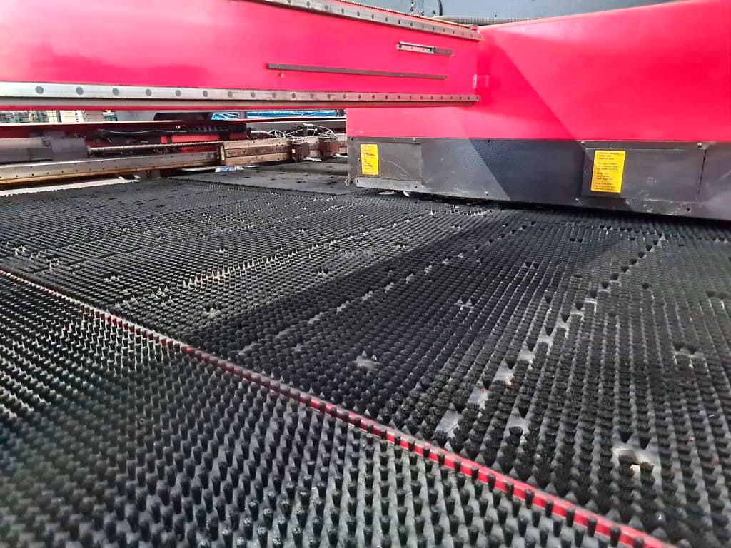 Gebruikt Amada vipros 368 king - Ponsmachine - 2001