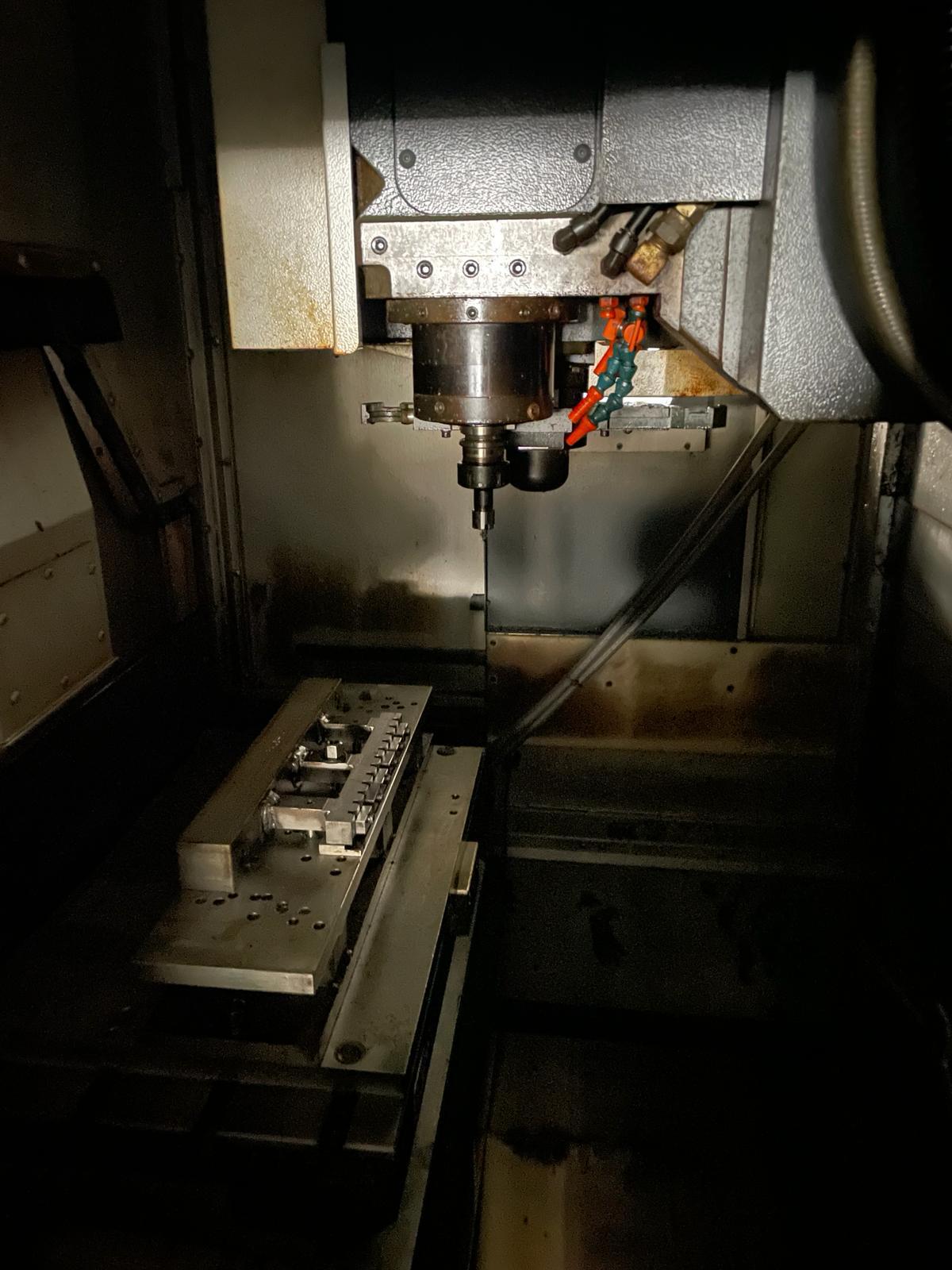 Used Mori Seiki ACCUMILL4000 I Vertical Machining Center I 2002