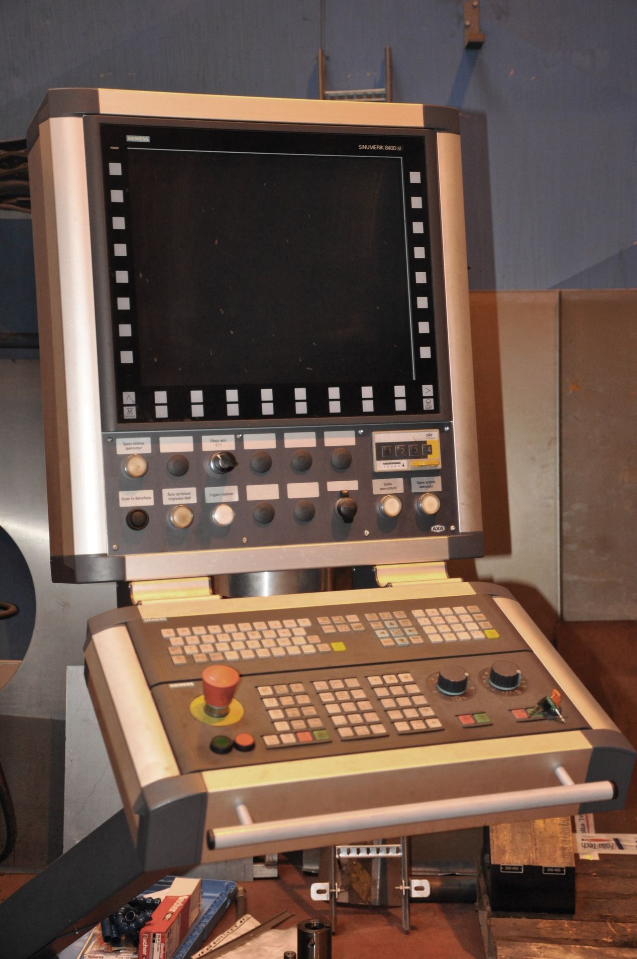 Used AXA Komet HFB I CNC Machine for End Processing I 2015