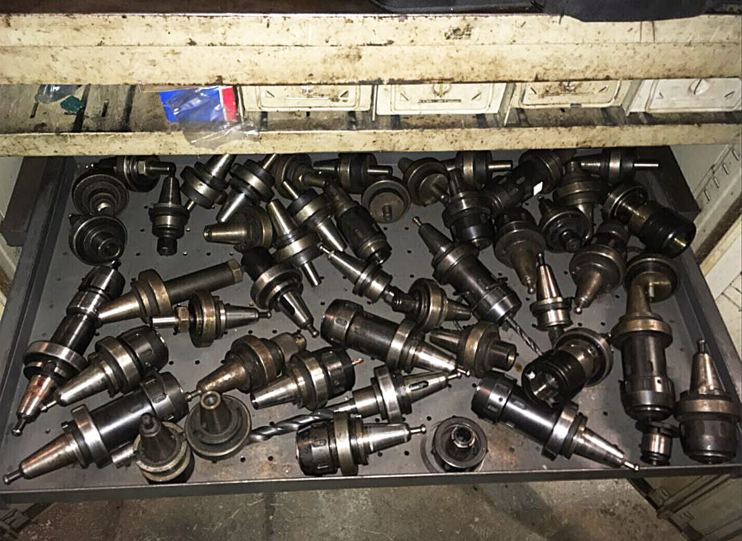 Gebruikt Fanuc Tape CENTER MODEL D - CNC Verticale Bewerkingscentra - 1982