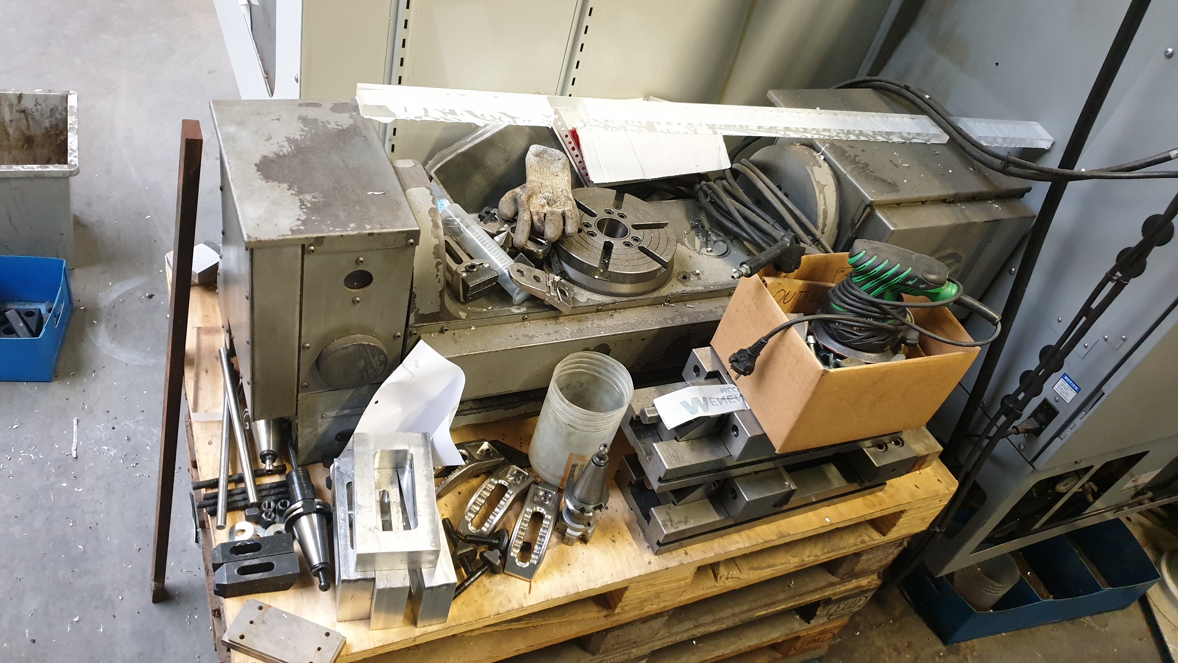 Used HAAS VF 3 BHE - VMC