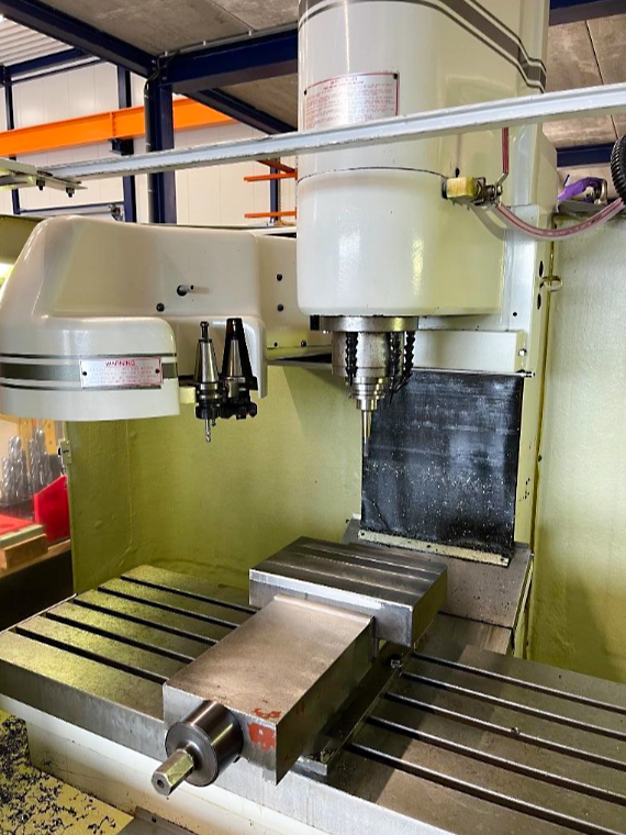 Gebruikt Milltronics VM-16 - Verticaal bewerkingscentrum - 1997