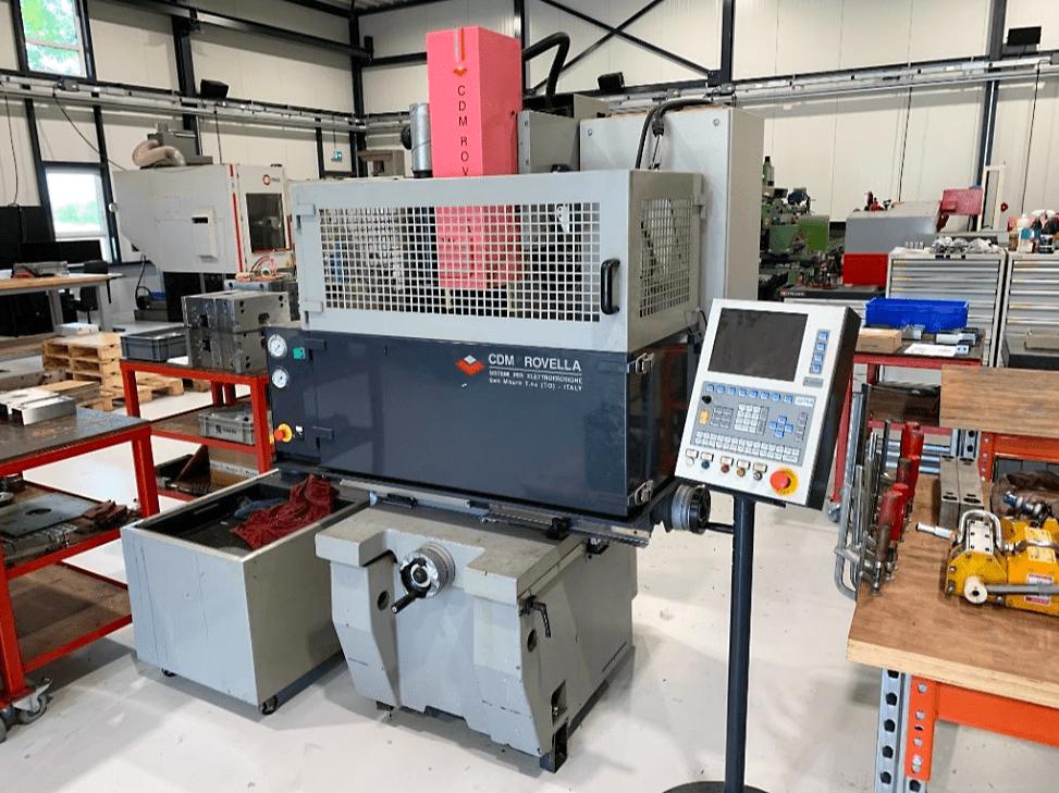 Used CDM Rovella 3.40 N - EDM Machine - 2001