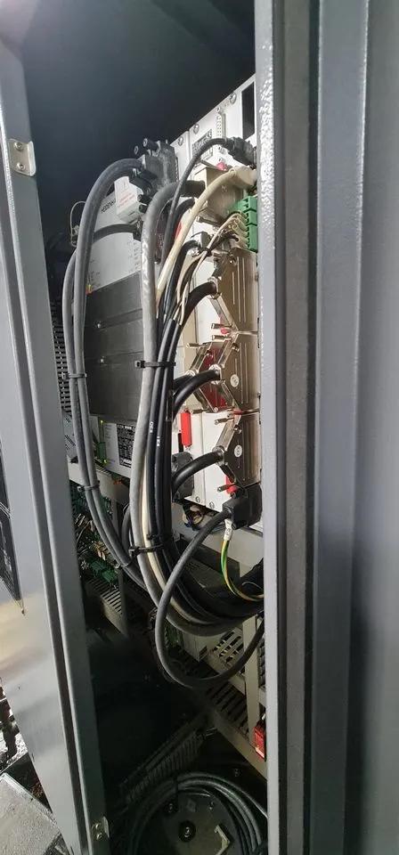 Gebruikt YCM XV560A I Verticale Bewerking Centrum