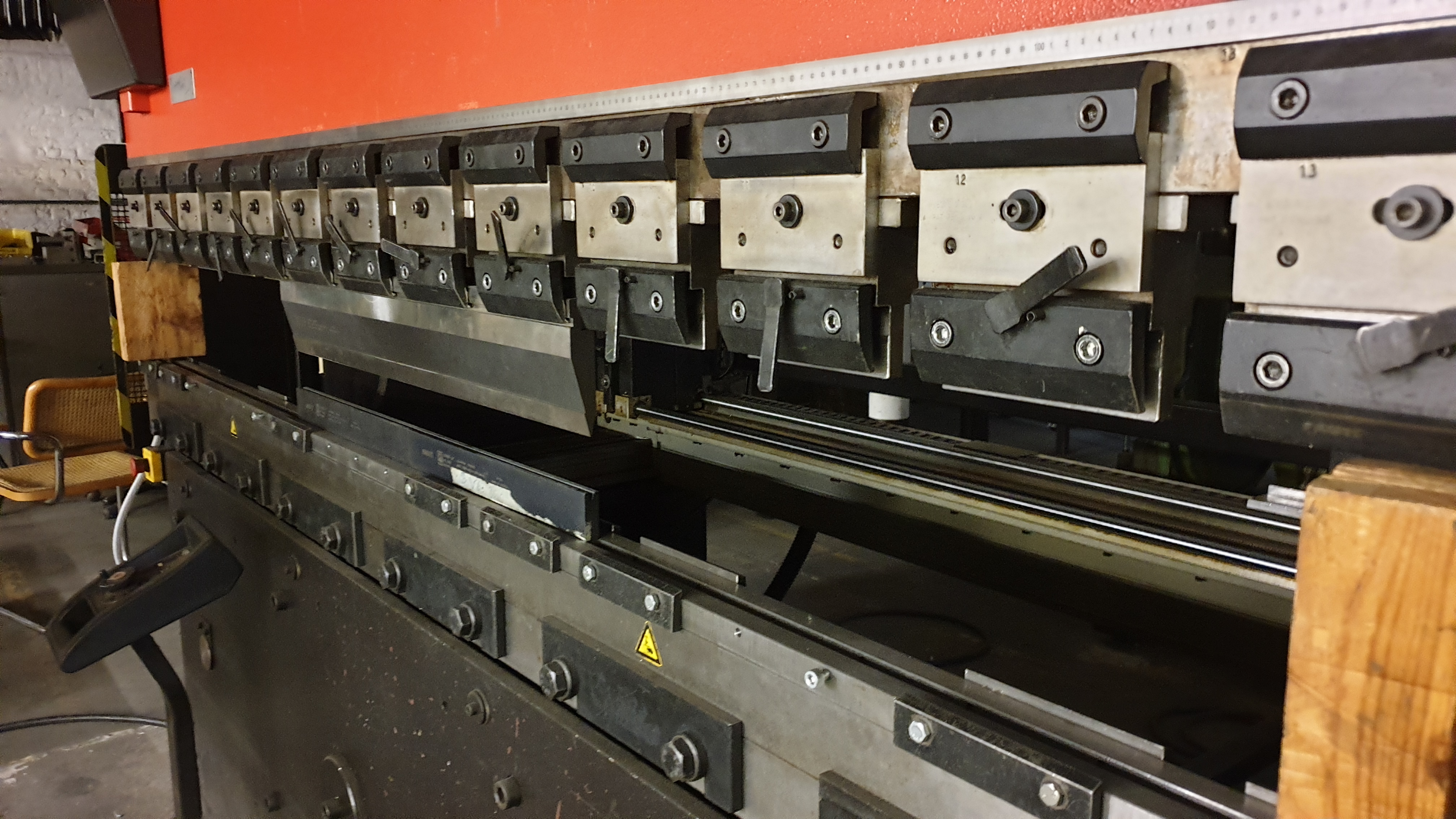 Gebruikt AMADA PROMECAM HFB 8025