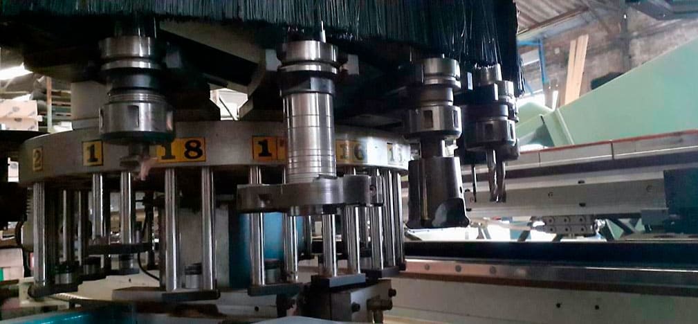 Usado 2000 MASTERWOOD Atlas