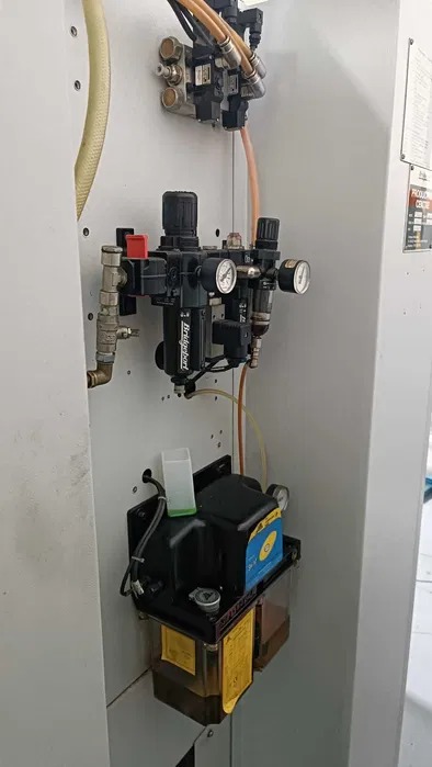 Used Bridgeport VMC 800XP I Vertical Machining Center I 2002