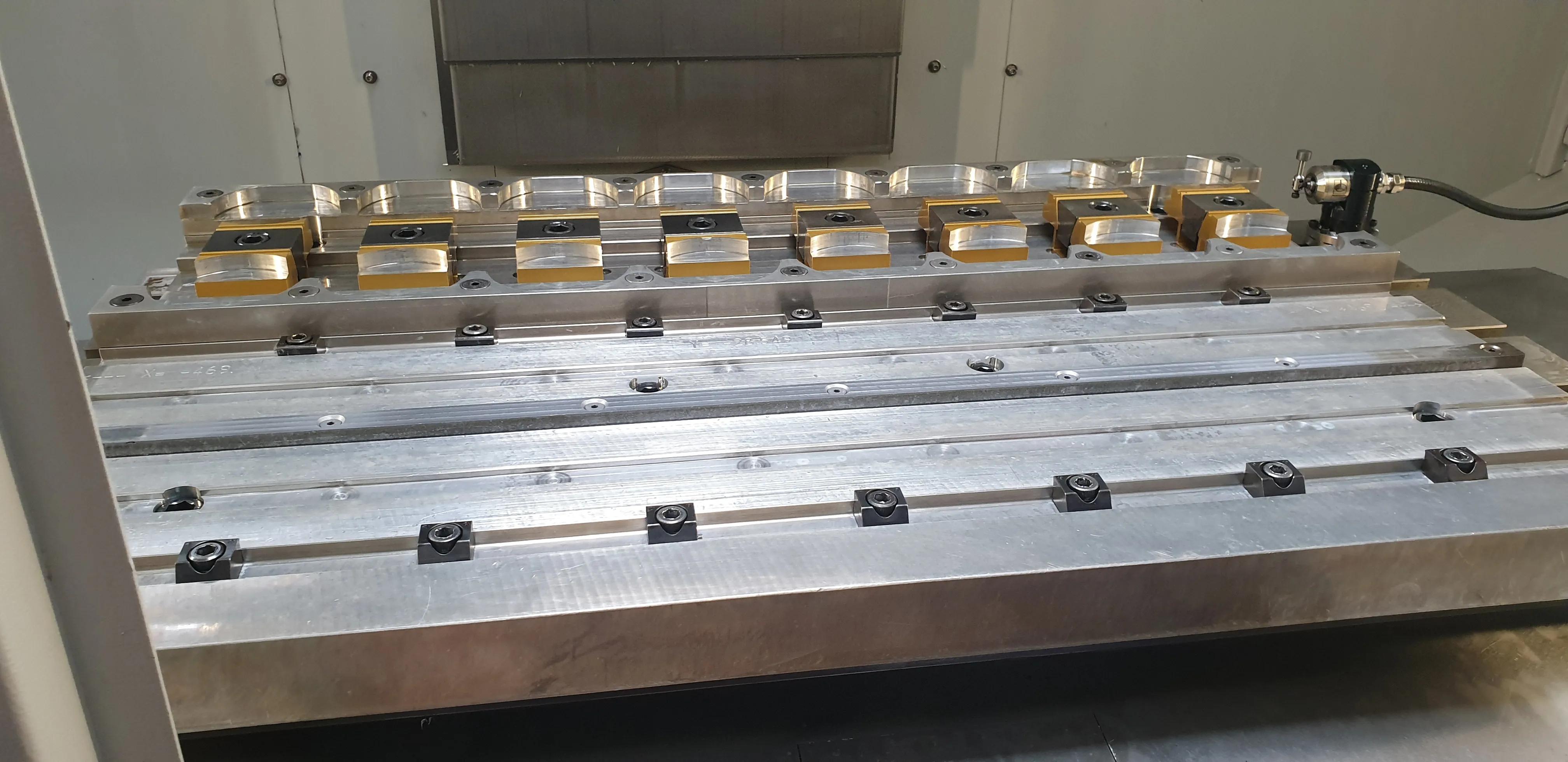 Gebruikt Bridgeport GX 1000 I Verticale Bewerking Centrum