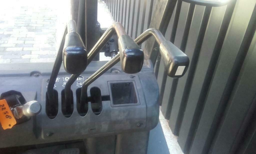 Gebruikt NISSAN FGD02A25D