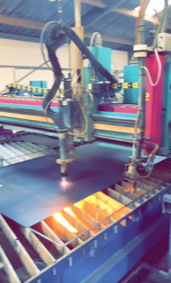 Usado Sato Satronik LS 2500 I Corte por plasma I 2004