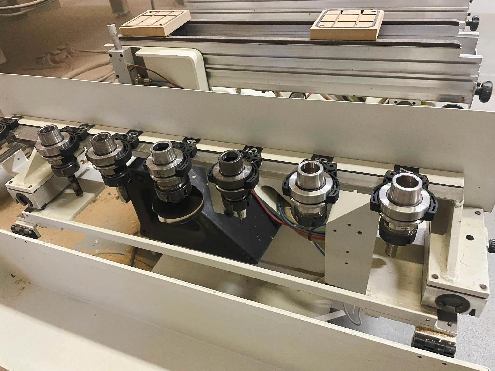 Used SCM Tech 80 I CNC Machining Center