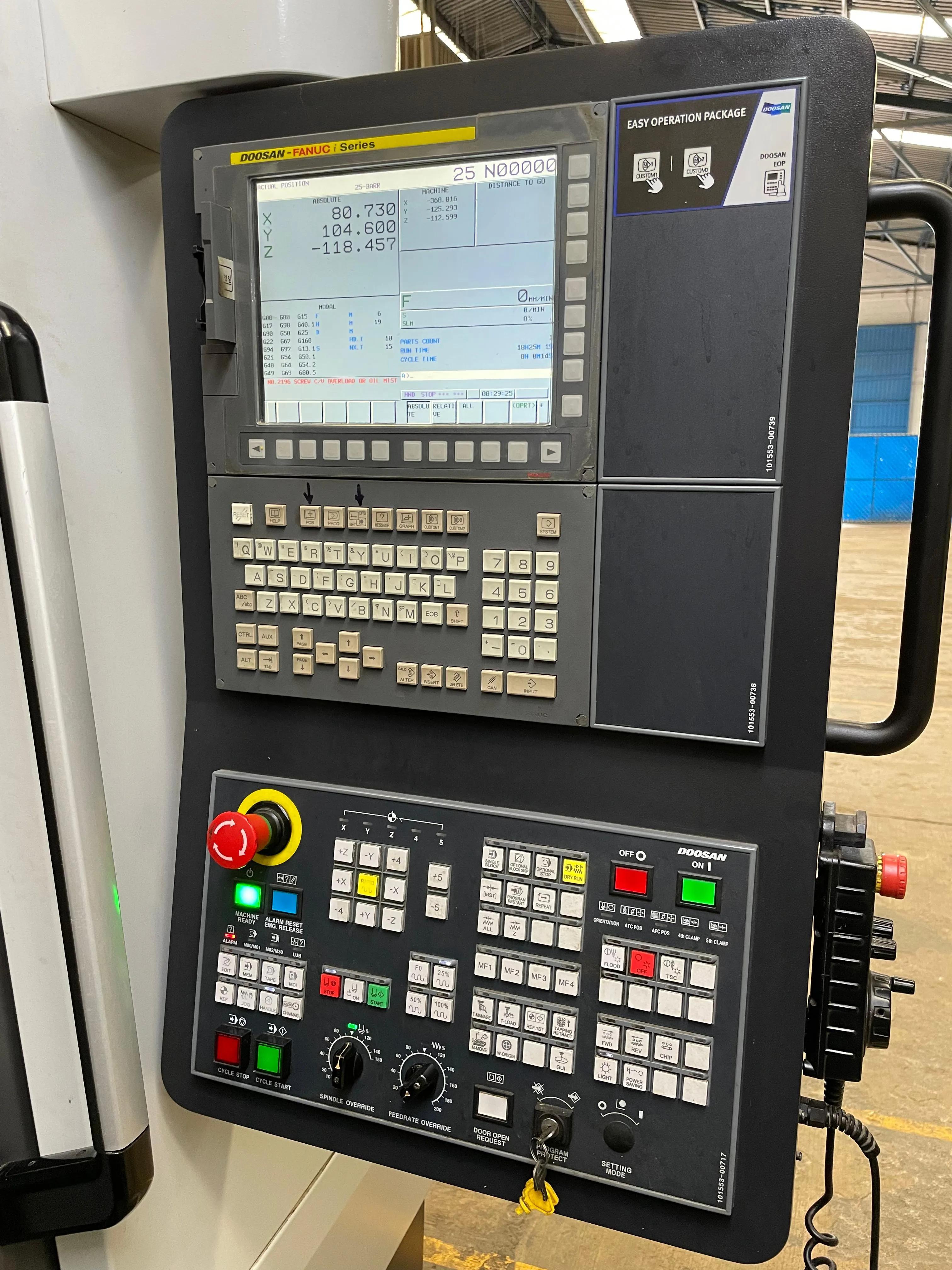 Gebruikt Doosan DNM 4500 I Verticaal Bewerkingscentrum