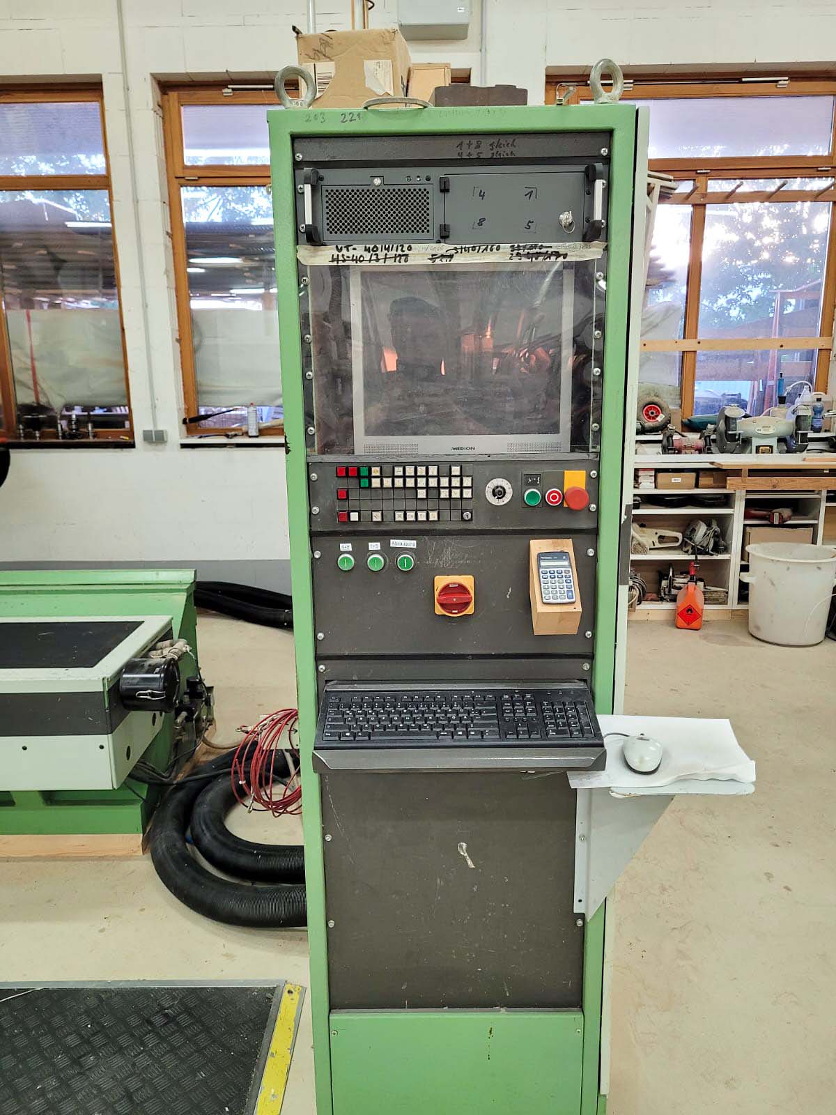 Used Weeke BP 165 - CNC Machining Center - 1995