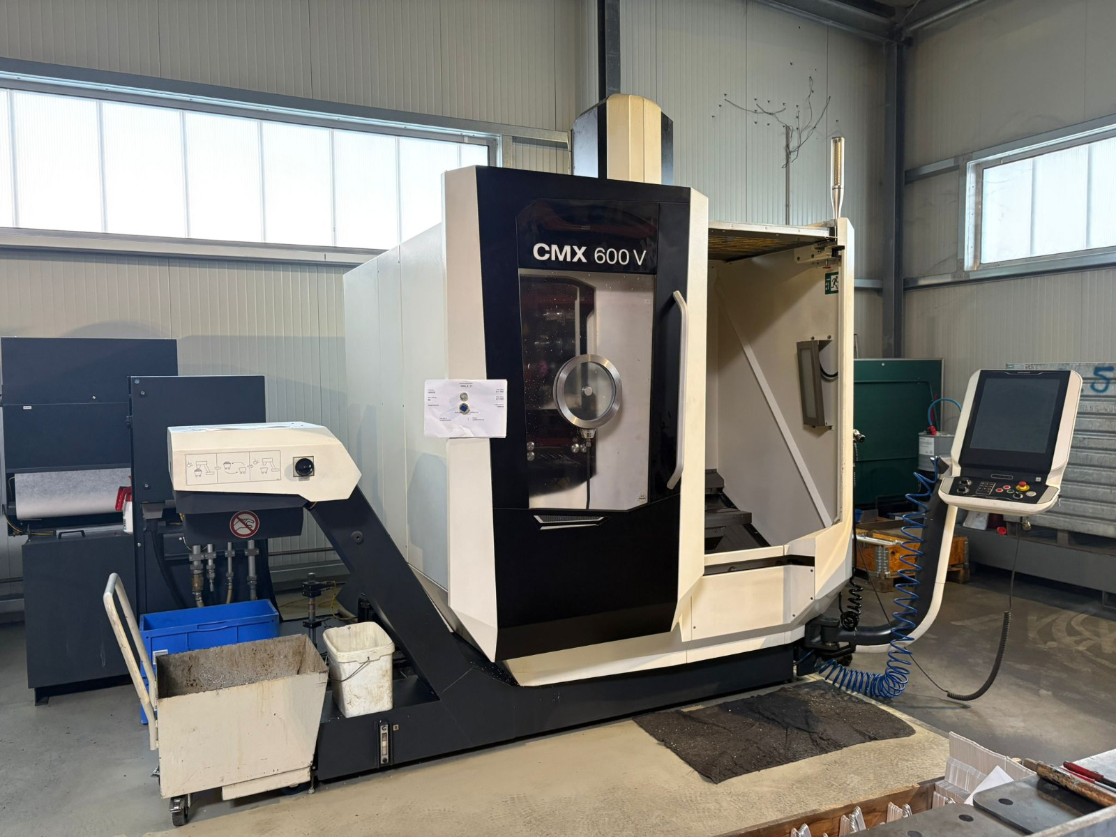 Used DMG Mori CMX 600 V I Vertical Machining Center I 2018
