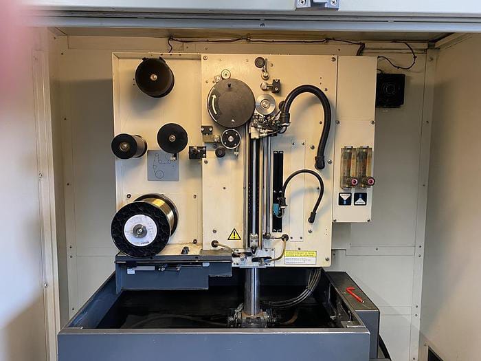 Used Fanuc Robocut Alpha 0C I Wire EDM Machine I 1997