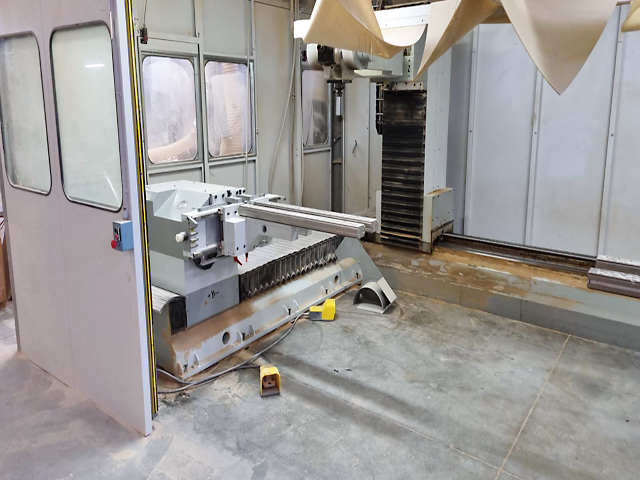 Usado Bacci Avant - Centro de Mecanizado CNC - 2004