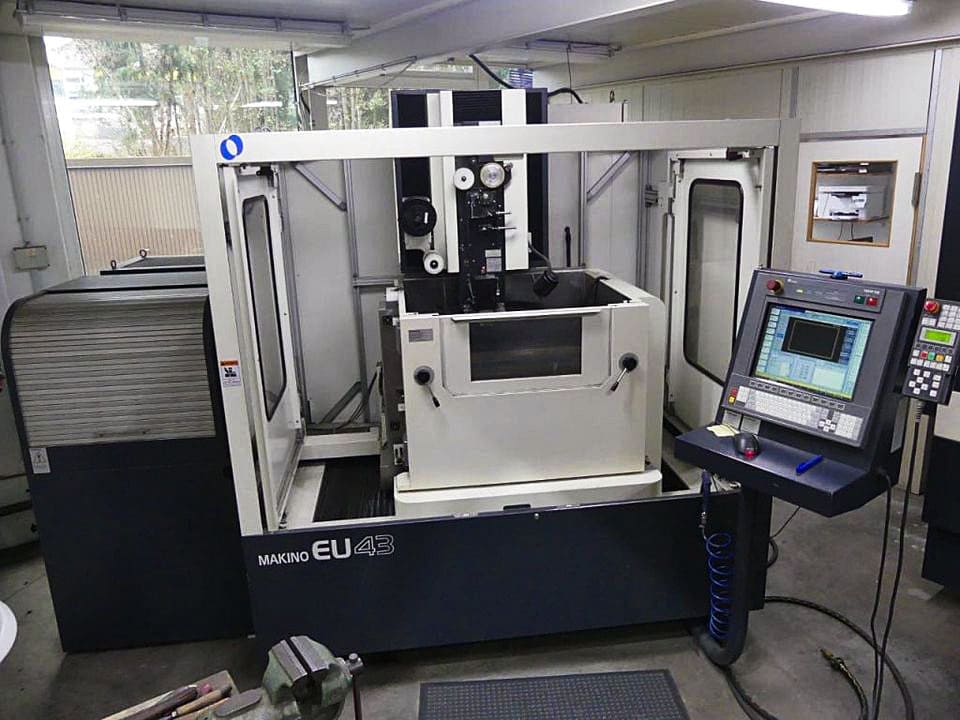Usado Makino SP 43 - Máquina EDM - 2007