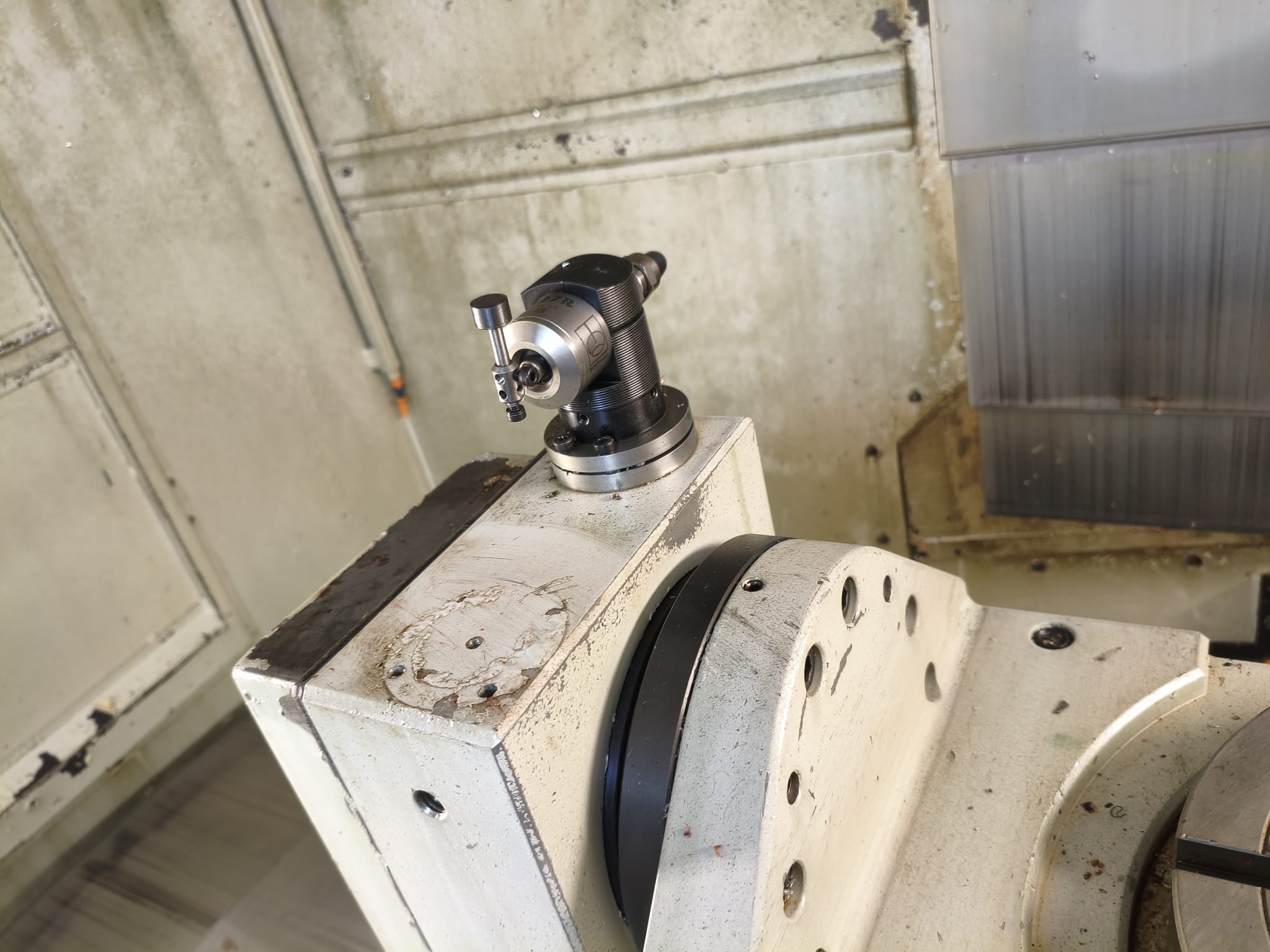 Used Hurco VMX30U I Vertical Machining Center I 2014