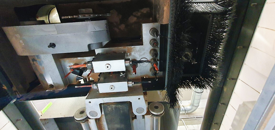 Used Biesse Rover 18 - CNC Machining Center - 1995