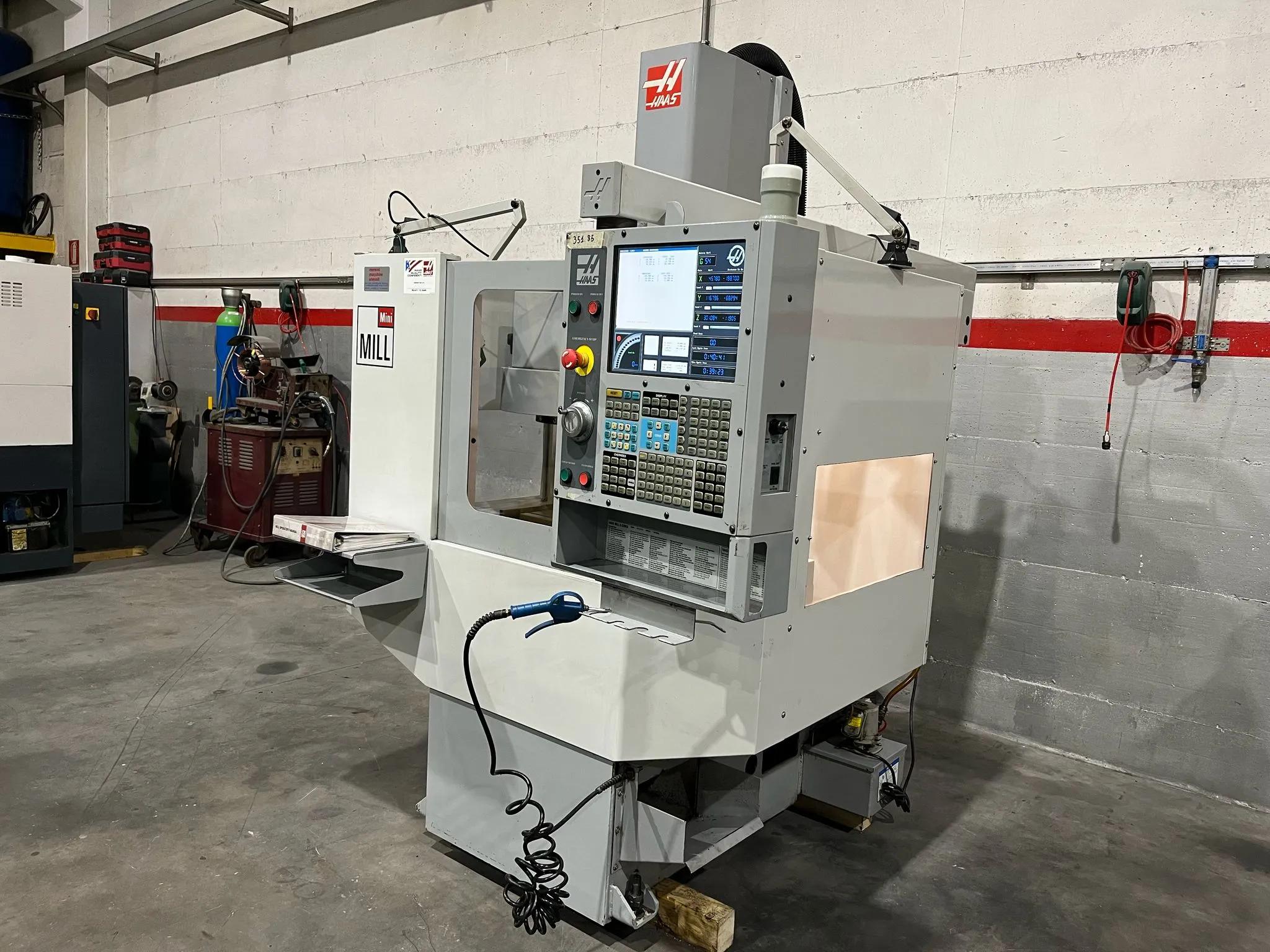 Usado Centro de mecanizado vertical Haas Mini Mill I 2008