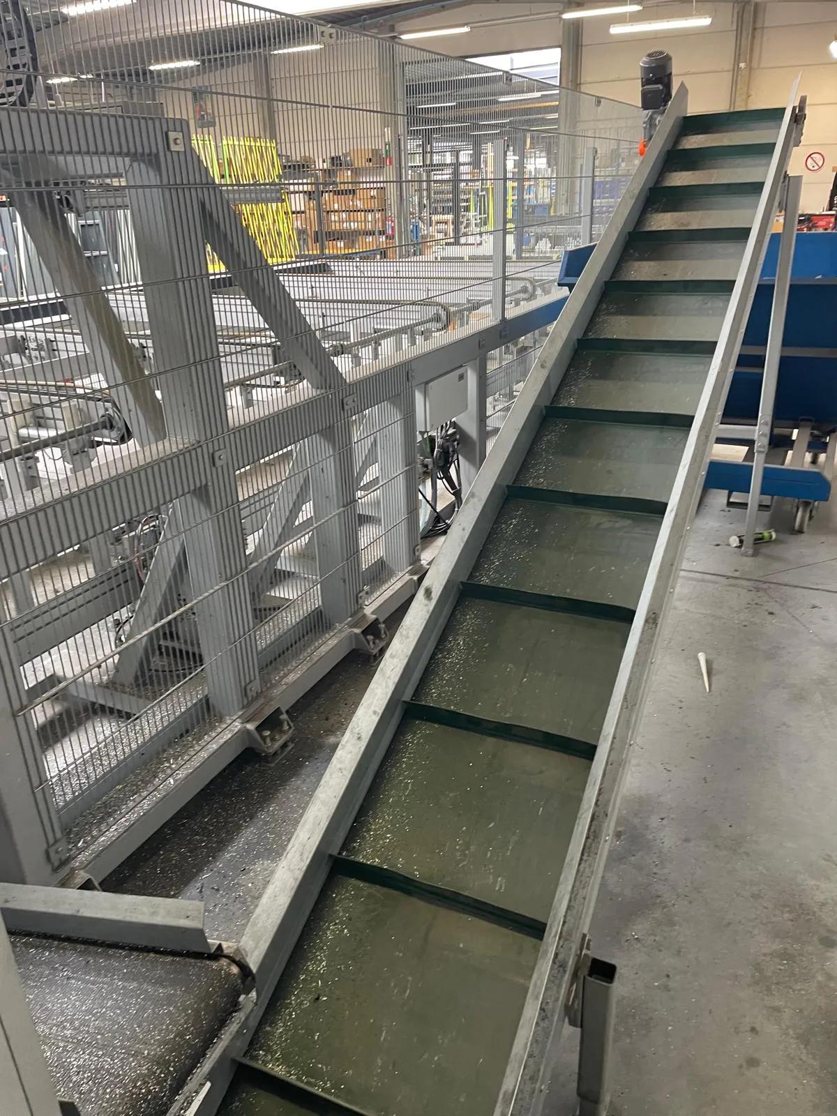 Usado Centro de Mecanizado BJM ALBZ-100 I para Ventanas