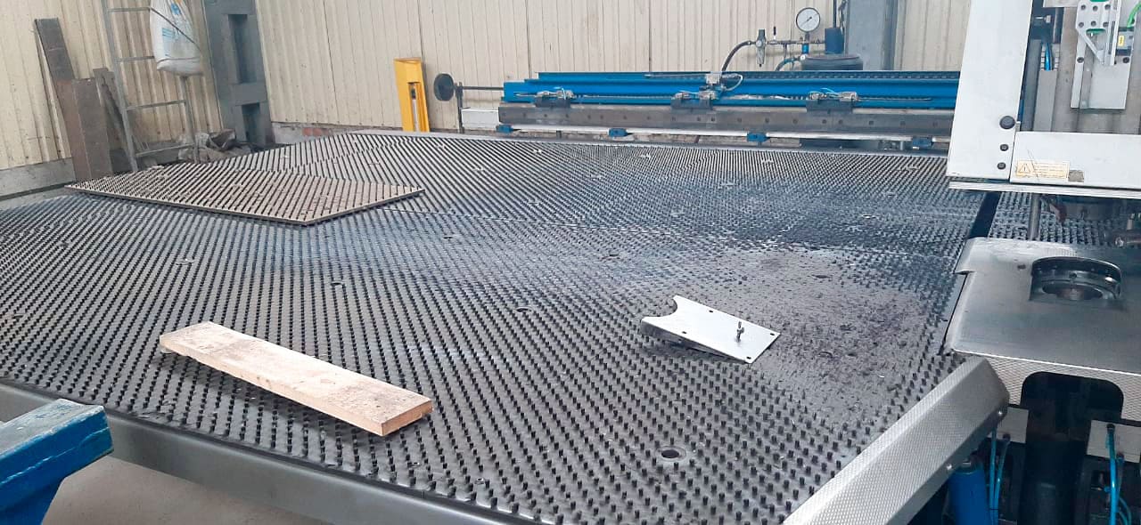 Gebruikt Boschert Tri 1250 Rotatie - Ponsmachine met torentje - 2018