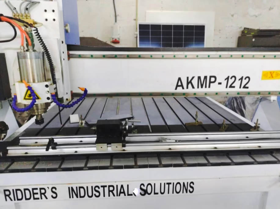 Usado Router CNC Ridder AKMP-1212 I