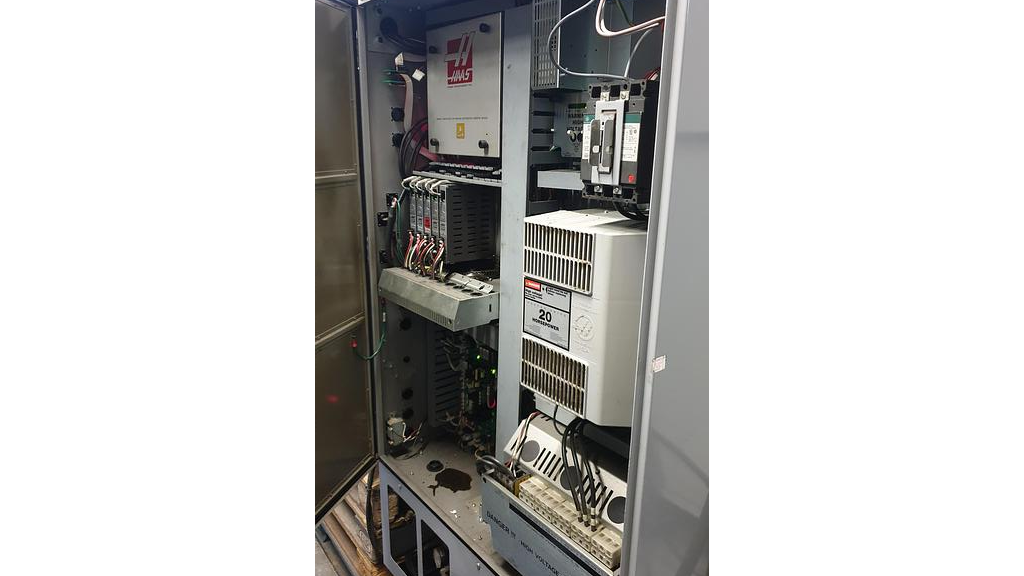 Used HAAS VF 3 BHE - VMC