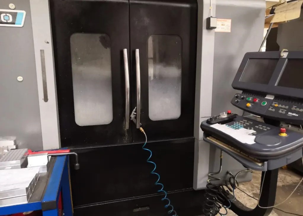 Used Hurco VMX30i I Vertical Machining Center